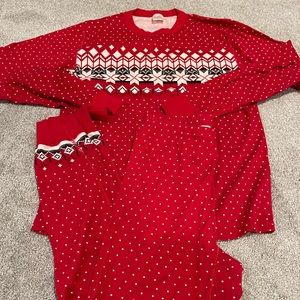 Hanna Andersson adult unisex holiday pajama set size M top, L bottom
